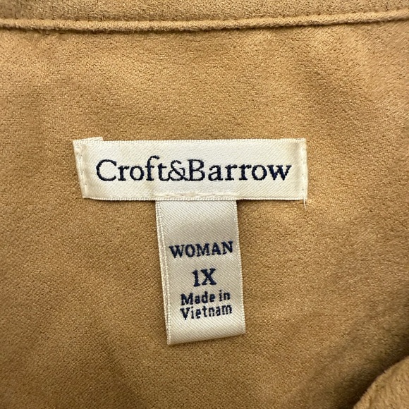 Croft & Barrow Tan Faux Suede Button Up Blouse Size 1X - Picture 3 of 10